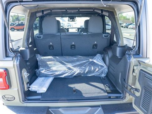 New 2026 Jeep Wrangler Unlimited Rubicon image 34