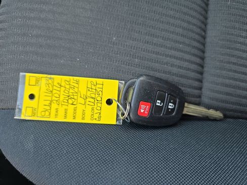 Used 2016 Toyota RAV4 LE FWD image 35