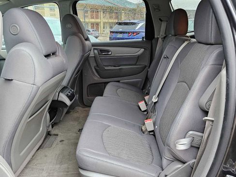 Used 2014 Chevrolet Traverse LS image 20