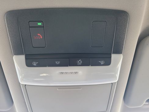 Certified 2022 Nissan Rogue SV FWD image 31