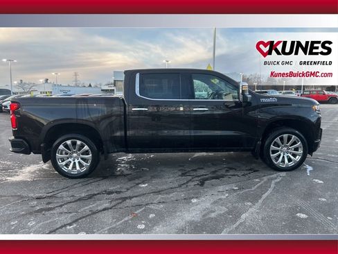 Used 2020 Chevrolet Silverado 1500 High Country w/ Technology Package image 2