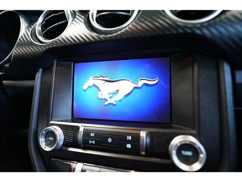Used 2020 Ford Mustang Coupe RWD image 19