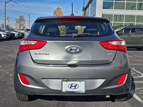 Used 2017 Hyundai Elantra GT image 7