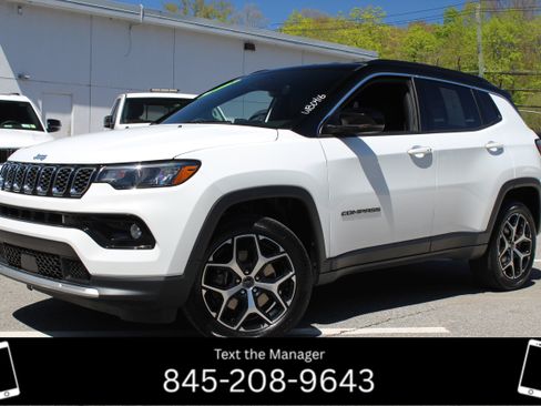 Certified 2025 Jeep Compass Limited AWD/4WD image 1