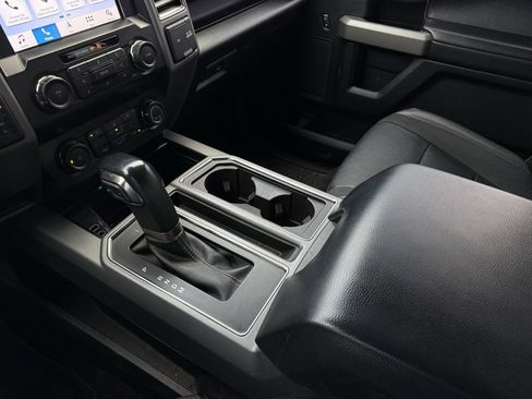 Certified 2019 Ford F150 Raptor w/ Equipment Group 801A Mid image 20