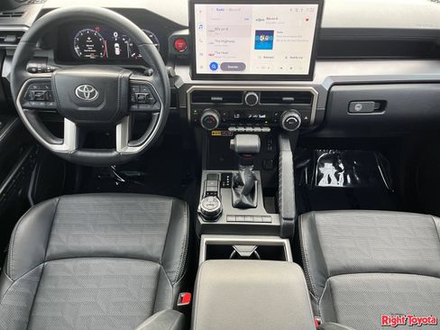 Certified 2026 Toyota 4Runner TRD Off-Road Premium AWD/4WD image 16