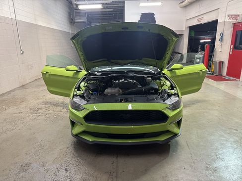 Used 2020 Ford Mustang Coupe w/ Black Accent Package RWD image 10