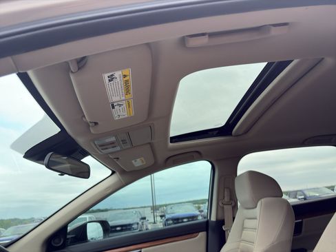 Used 2019 Honda CR-V EX image 12