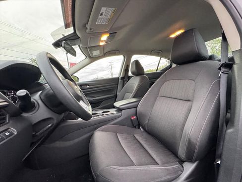 Certified 2025 Nissan Altima 2.5 SV FWD image 15