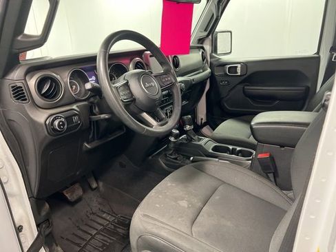 Used 2023 Jeep Gladiator Sport AWD/4WD image 21