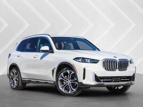 Used 2024 BMW X5 sDrive40i w/ Parking Assistance Package RWD image 1