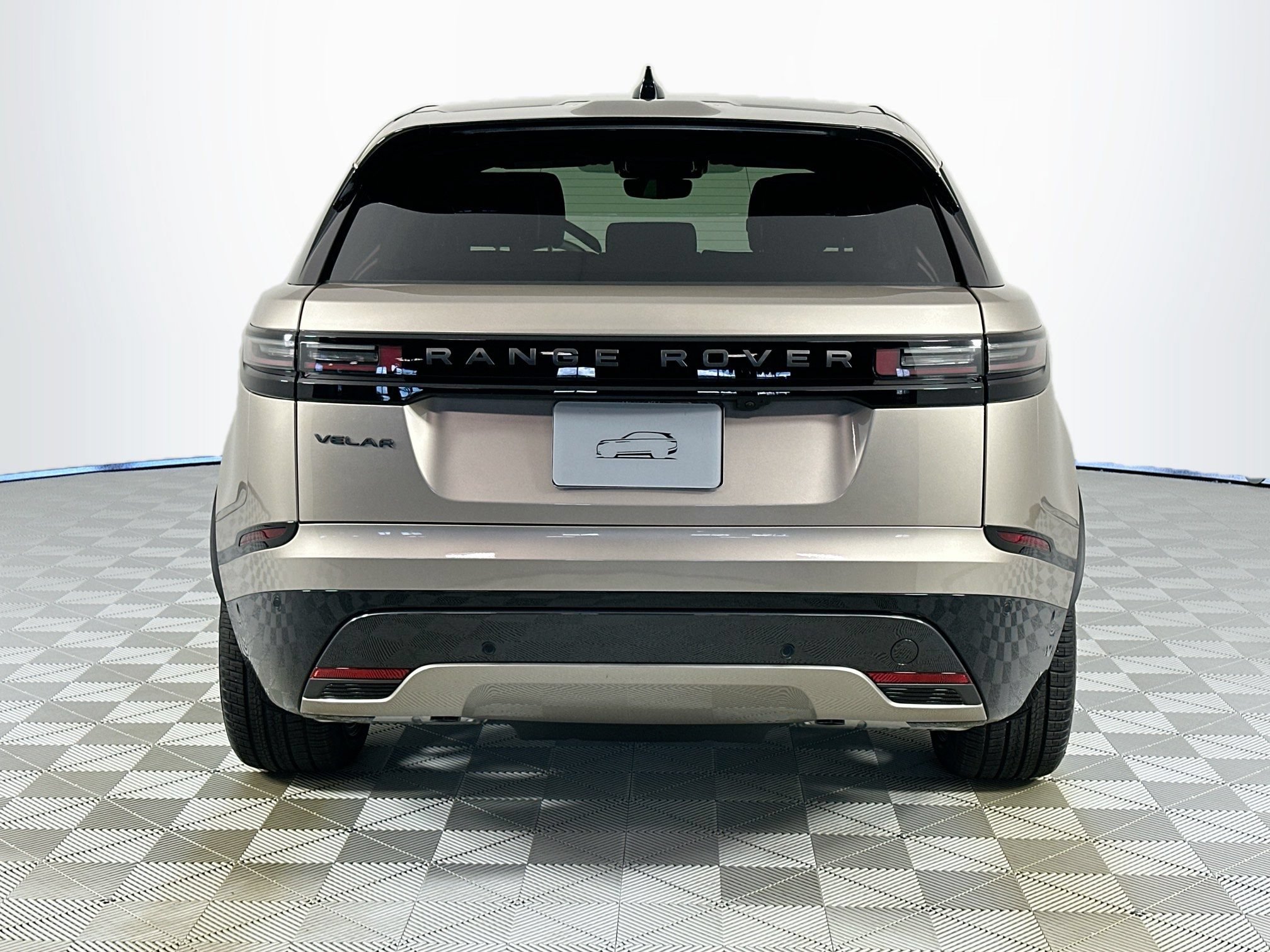 Used 2026 Land Rover Range Rover Velar Dynamic SE AWD/4WD image 6