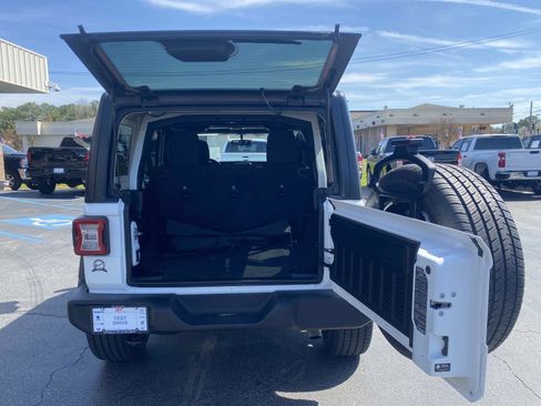 Certified 2021 Jeep Wrangler Unlimited Sport AWD/4WD image 5