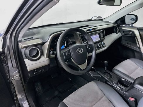 Used 2015 Toyota RAV4 LE FWD image 10