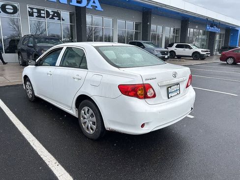 Used 2010 Toyota Corolla image 7