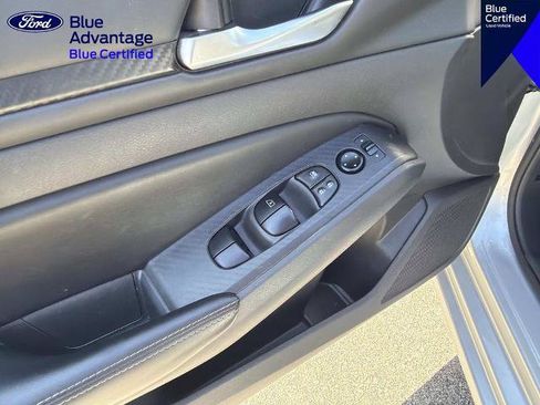 Used 2024 Nissan Altima 2.5 SV FWD image 14