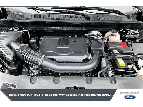 Used 2025 Chevrolet Blazer Premier w/ Enhanced Convenience Package AWD/4WD image 8