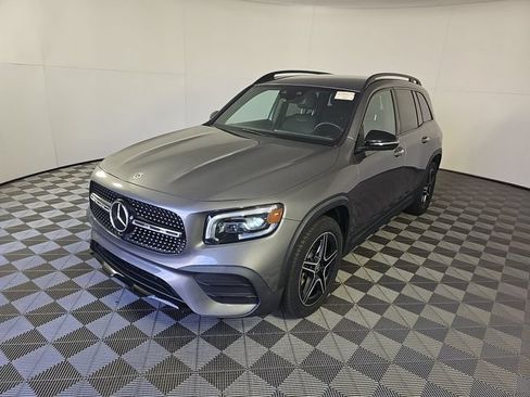 Used 2023 Mercedes-Benz GLB 250 image 1