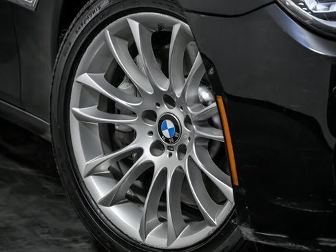 Used 2015 BMW 750i xDrive image 3