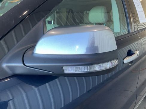 Used 2017 Ford Explorer Platinum image 3