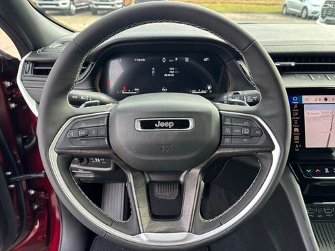 New 2026 Jeep Grand Cherokee Altitude image 15