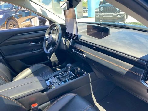 Certified 2025 MAZDA CX-50 AWD 2.5 S w/ Cargo Package image 23