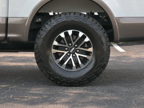 Used 2020 Ford F150 King Ranch w/ Equipment Group 601A Luxury AWD/4WD image 41