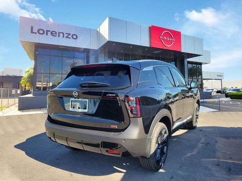 New 2026 Nissan Kicks SR image 6