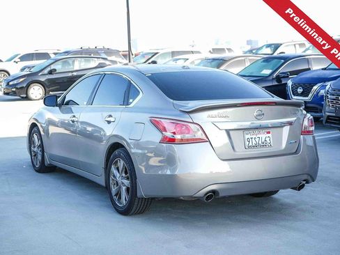 Used 2013 Nissan Altima 2.5 SV w/ 2.5SV Convenience Pkg FWD image 8