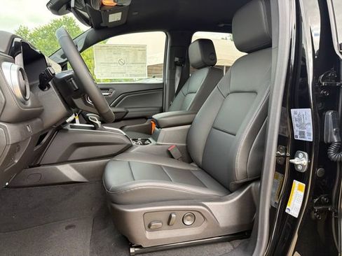 New 2026 Chevrolet Colorado LT w/ LT Convenience Package AWD/4WD image 9