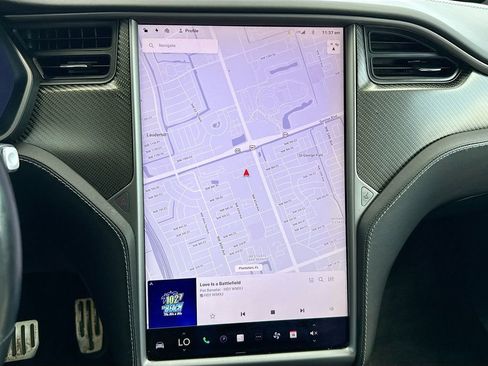 Used 2021 Tesla Model X Performance image 14