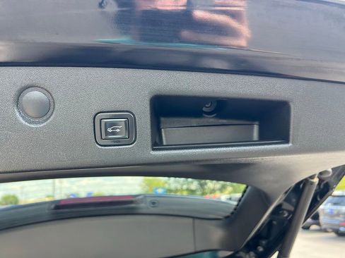 Used 2022 Chevrolet Equinox Premier image 25