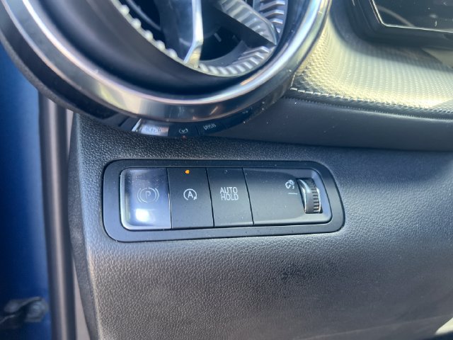 Used 2025 Chevrolet Equinox LT w/ Safety and Technology Package FWD image 27