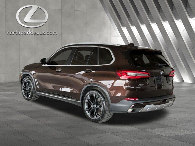 Used 2019 BMW X5 xDrive40i w/ Convenience Package AWD/4WD image 2