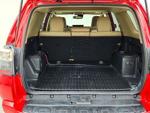 Used 2021 Toyota 4Runner SR5 Premium w/ Moonroof Package AWD/4WD image 20