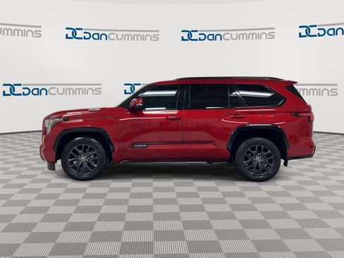 Used 2023 Toyota Sequoia Platinum AWD/4WD image 5