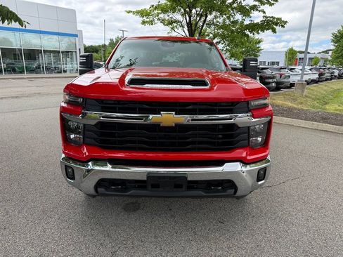 Used 2025 Chevrolet Silverado 2500 LT w/ Convenience Package AWD/4WD image 8