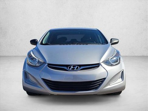 Used 2014 Hyundai Elantra SE image 2