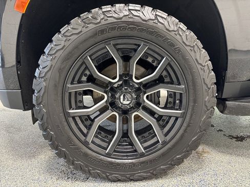 Used 2021 GMC Yukon XL SLE image 37