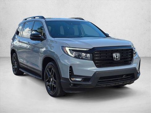 Used 2024 Honda Passport Black Edition image 3