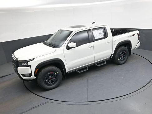 New 2026 Nissan Frontier PRO-4X w/ Pro Premium Package AWD/4WD image 31