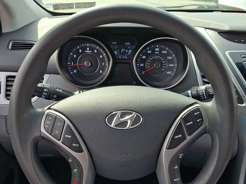 Used 2014 Hyundai Elantra SE w/ Option Group 02 FWD image 28