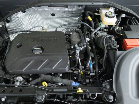 Certified 2026 Chevrolet TrailBlazer LT w/ LT Cold Weather Package FWD image 29