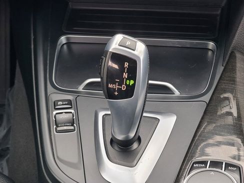 Used 2018 BMW 320i xDrive Sedan image 20