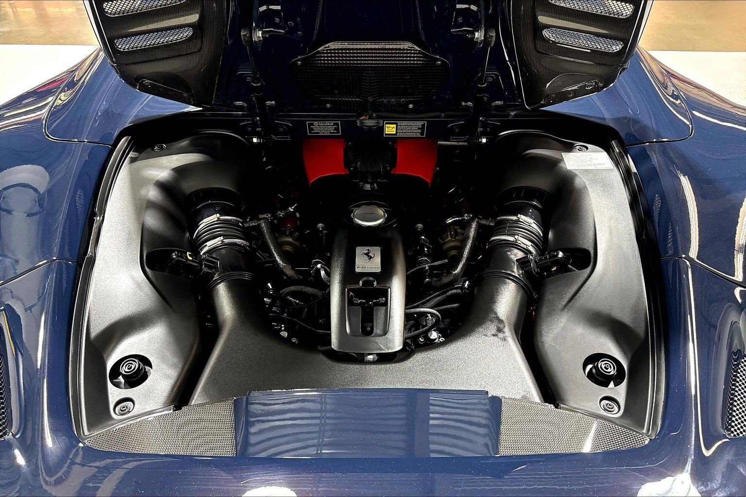 Used 2023 Ferrari F8 Spider RWD image 24