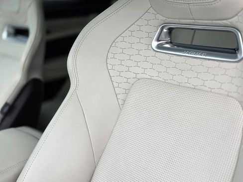 Used 2025 Jaguar F-PACE R-Dynamic S image 19