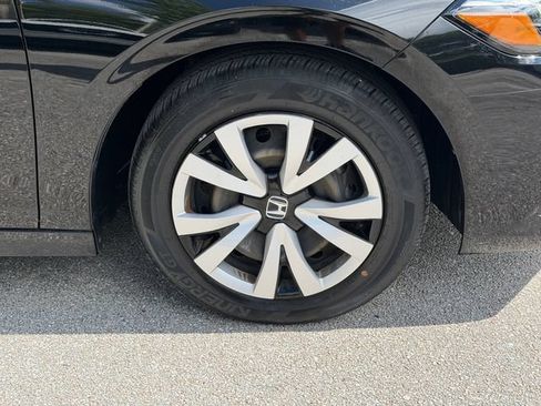 Used 2024 Honda Civic LX image 10