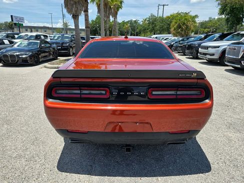 Certified 2022 Dodge Challenger R/T Scat Pack RWD image 5