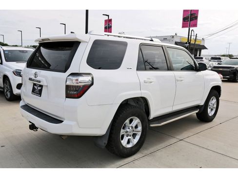 Used 2018 Toyota 4Runner SR5 Premium AWD/4WD image 8