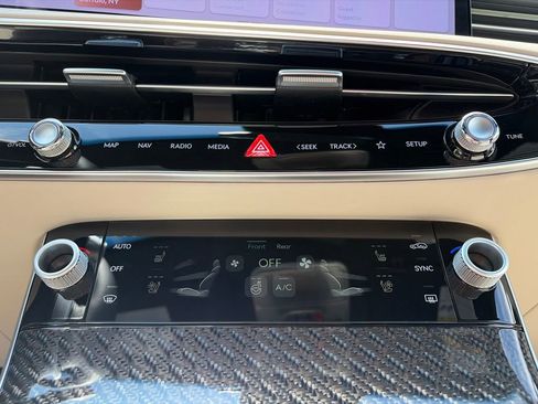 New 2026 Genesis GV70 3.5T Sport Prestige AWD/4WD image 19